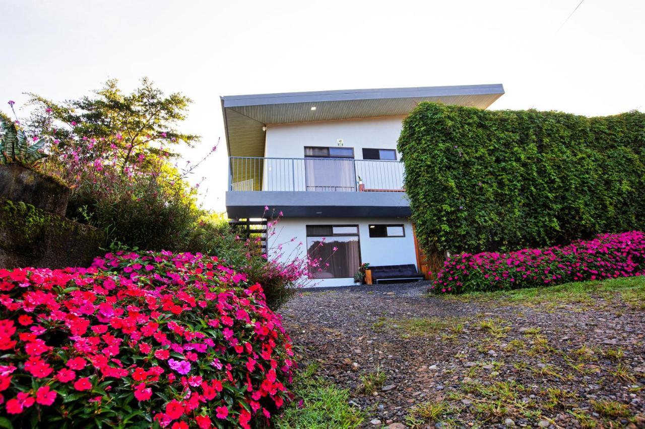 Casa Suculenta ,Monteverde Con Jacuzzi Privado Y Lavanderia Exterior photo
