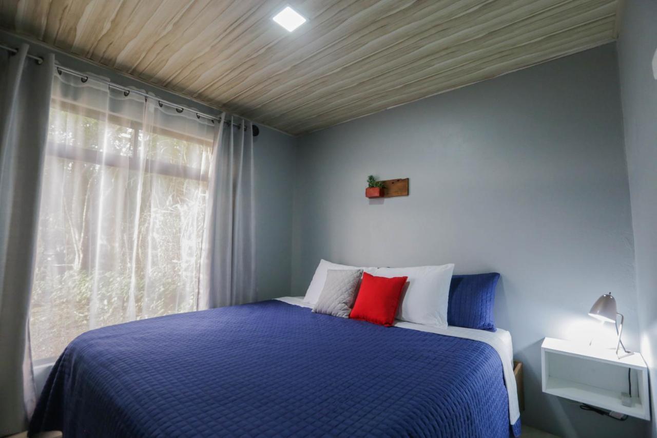 Casa Suculenta ,Monteverde Con Jacuzzi Privado Y Lavanderia Exterior photo